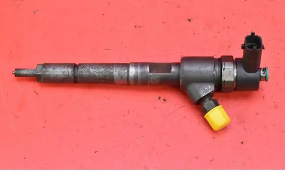 Opel Meriva A Fuel injector 0445110183