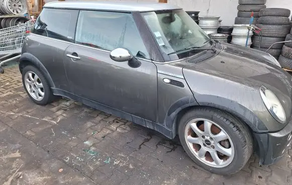 Mini One - Cooper R50 - 53 Door (2 Door Coupe) MINIONECOOPER R50R52R53 R50DRZWIPRAWE