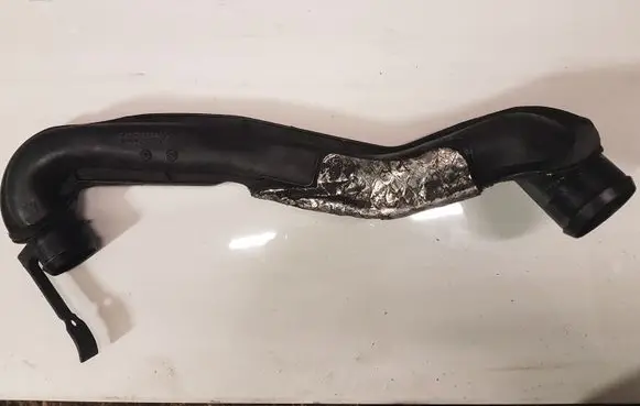 Peugeot 206 Intercooler hose/pipe 9625792080