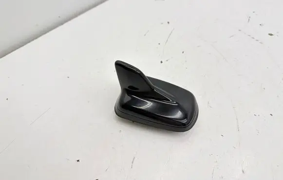 Audi Q2 - Aerial GPS antenna 4M0035503S 491T36033 10485926