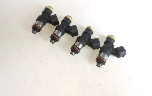 Fuel injectors set