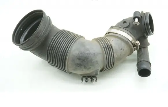 Air intake hose/pipe