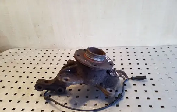 Renault Megane III Front wheel hub