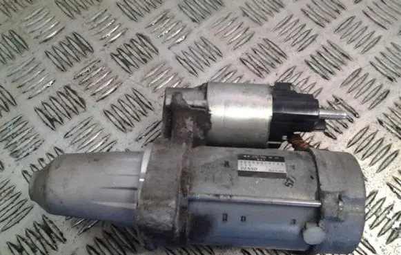 Mercedes-Benz A W176 Starter motor A2709060026 4280009140
