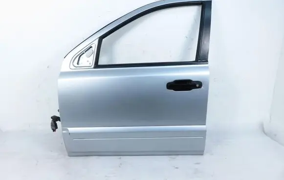KIA Sorento Front door 