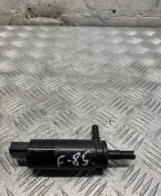 BMW X5M F85 Headlight washer pump 7340773