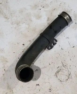 Volkswagen PASSAT B6 Intercooler hose/pipe 1K0145833H