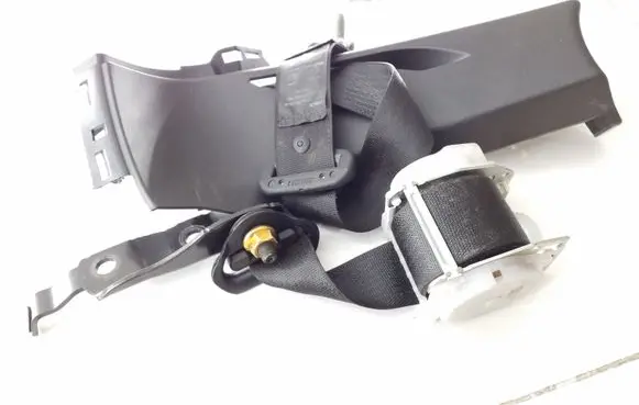Tesla Model S Rear seatbelt 101878900B