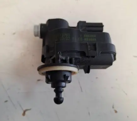 Nissan Qashqai Headlight level adjustment motor 90013783