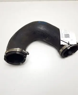 Audi Q7 4L Intercooler hose/pipe 7L6145972E