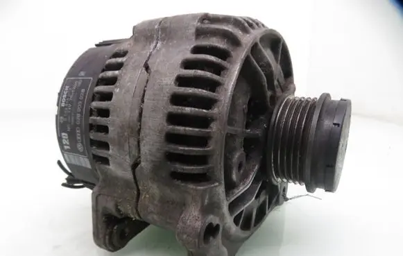 Volkswagen PASSAT B5 Generator/alternator 0123515003 028903028