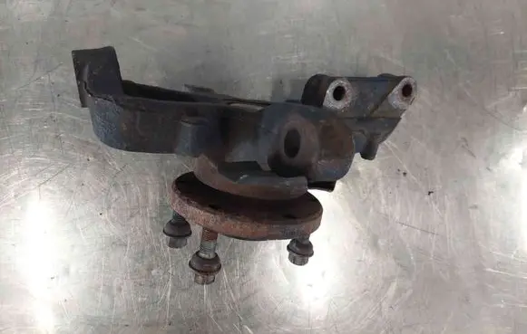 Mercedes-Benz Sprinter W906 Front wheel hub