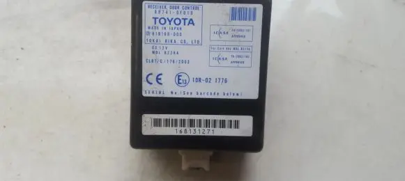 Toyota Corolla Verso AR10 Door control unit/module 897410F010 89741-0F010