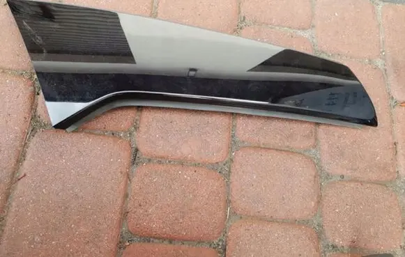 Opel Astra K Tailgate trim 39078189