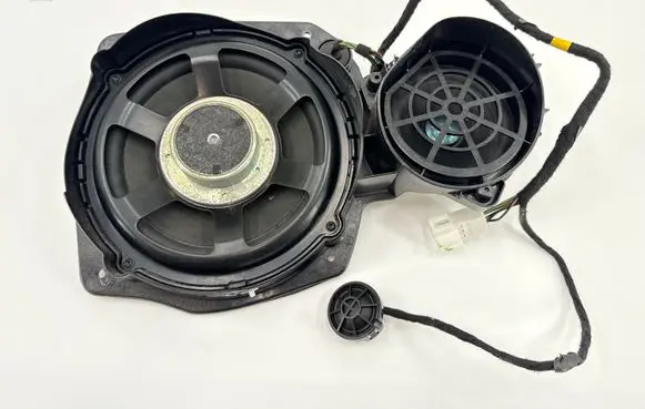 Mercedes-Benz S W221 Front door speaker A2218207802
