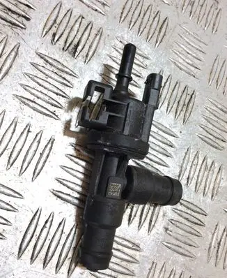 BMW 4 F32 F33 Turbo solenoid valve 7643106 0280142544