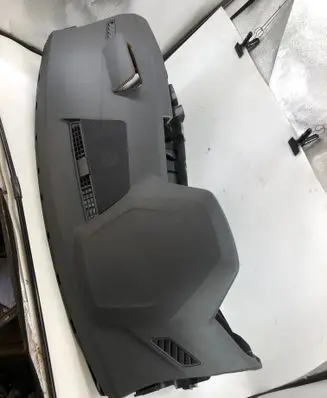 Volkswagen Golf VIII Dashboard 5H173t4uf