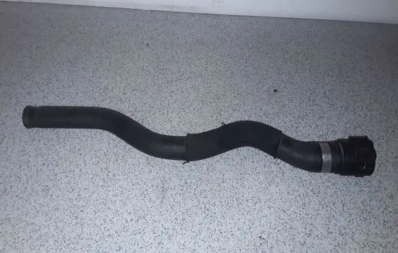 BMW 5 E39 Engine coolant pipe/hose 64218378953