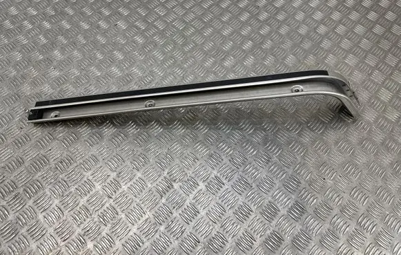 Volkswagen ID. Buzz Sliding door middle roller runner 1T3843872H