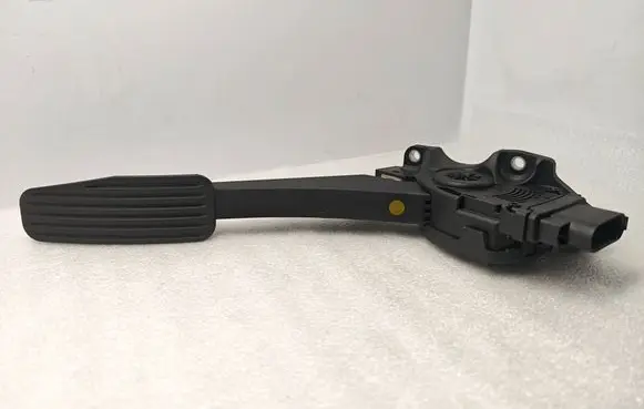 Volvo XC70 Accelerator throttle pedal 30715175 6PV00954800 C95YE01
