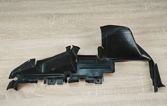 Audi A5 Sportback 8TA Intercooler air guide/duct channel 8T0121283AB
