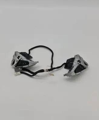Nissan Juke I F15 Steering wheel buttons/switches 