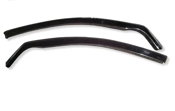 Volvo V70 Front door wind deflector