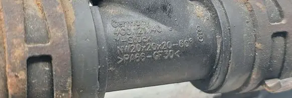 Audi A8 S8 D4 4H Engine coolant pipe/hose 4G0121140