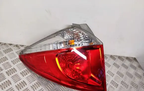 Toyota Verso-S Rear/tail lights 52213 1305102