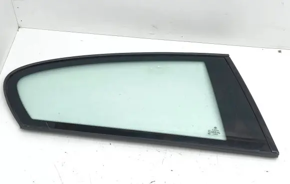 BMW 1 E81 E87 Rear side window