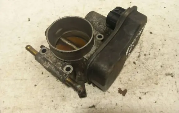 Opel Zafira A Throttle valve