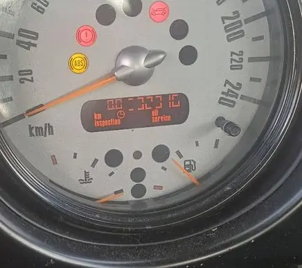 Mini One - Cooper R50 - 53 Speedometer (instrument cluster) 67379411 6918353