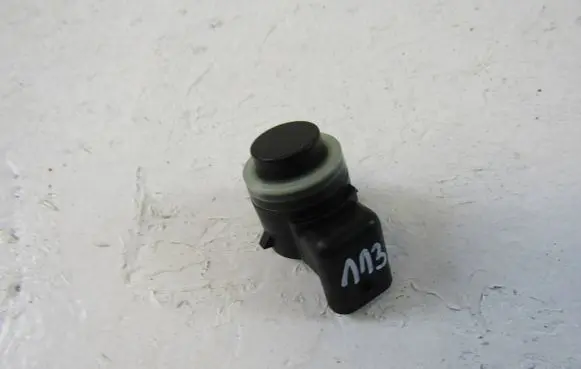 Audi A4 S4 B9 8W Parking PDC sensor 5Q0919275C