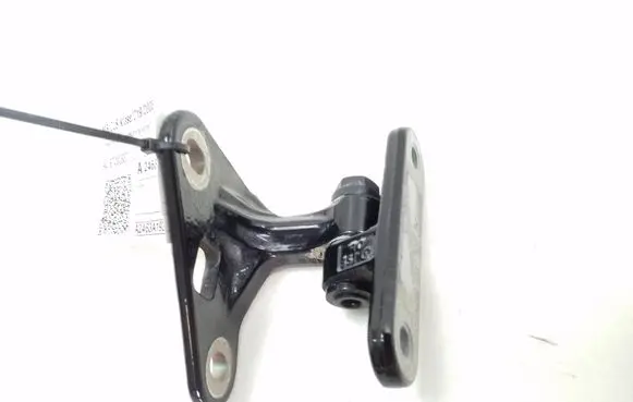 Mercedes-Benz CLS C219 Front door upper hinge A2197200337