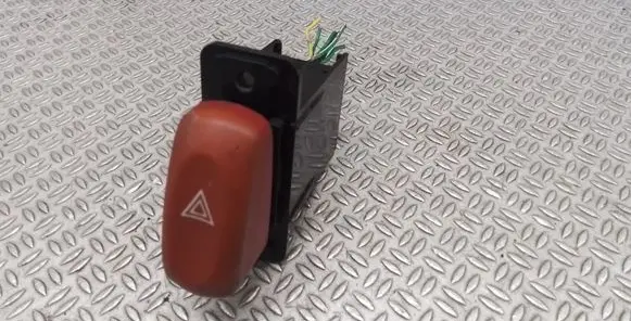 Opel Agila A Hazard light switch