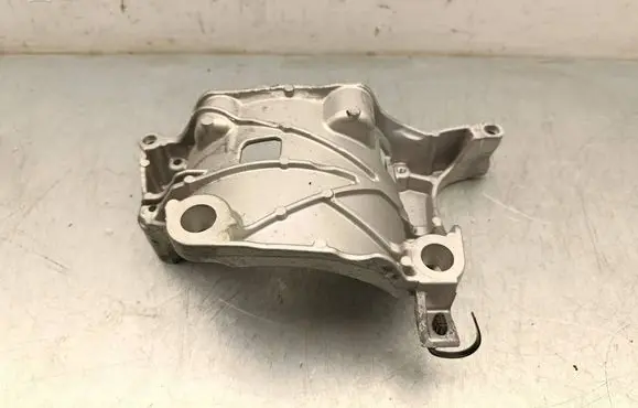 Volvo XC40 Generator/alternator bracket 31480101 BQ3EA