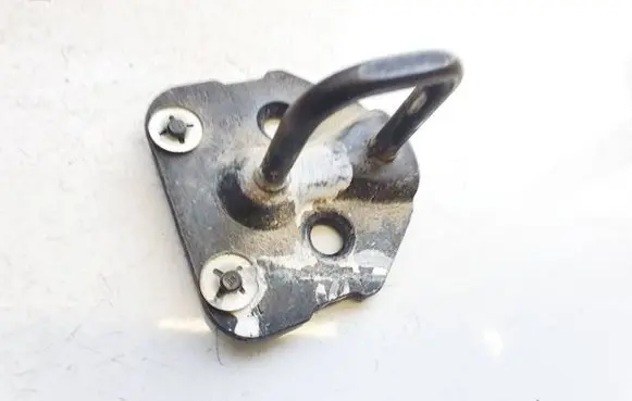 Peugeot 3008 I Front door lock loop/hook striker 
