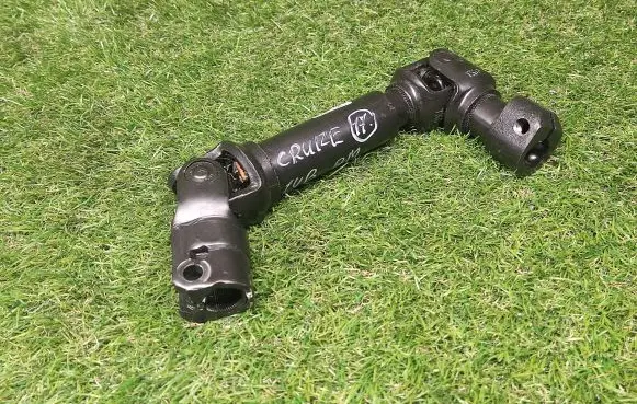 Chevrolet Cruze II Steering column universal joint 13479746 278053053