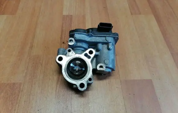 Renault Megane IV EGR valve 147100361R HMLGT0871R HU1501000461
