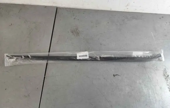 Audi Q7 4M Windshield trim 4M0854327B01C