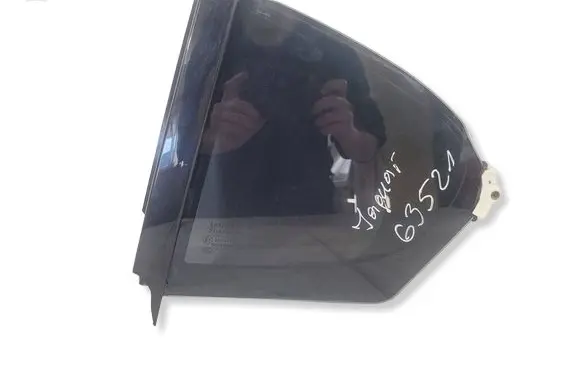 Jaguar XF X250 Rear vent window glass DOT682AS2M3240 43R001582 E000199