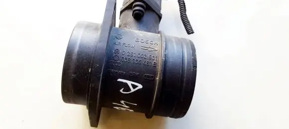 Volkswagen Touran I Mass air flow meter 038906461b 0281002531