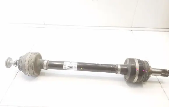 BMW i4 Rear driveshaft