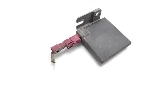 Volkswagen Polo VI Aerial antenna amplifier 3G9035534