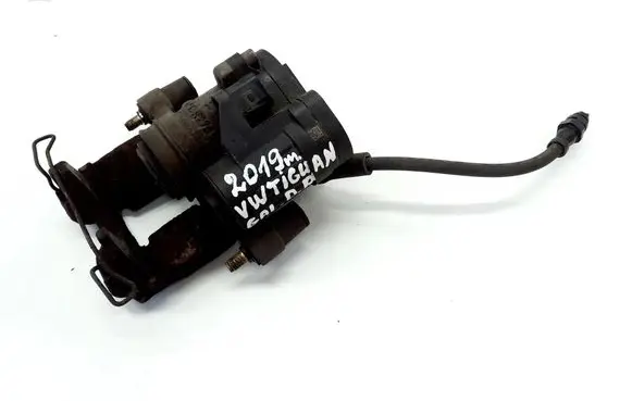 Volkswagen Tiguan Rear brake caliper 3Q0615406R