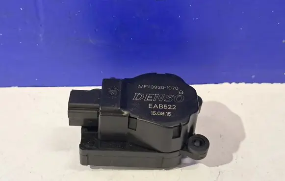 Jaguar F-Type A/C air flow flap actuator/motor MF1139301070