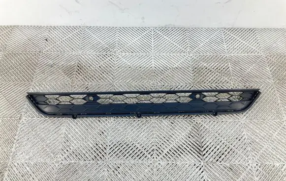 Volkswagen Tiguan Front bumper lower grill 5NA853677A