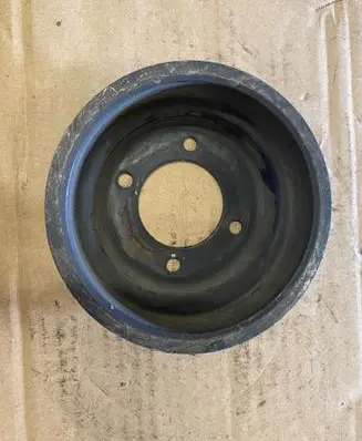 BMW 5 E34 Water pump pulley 2243682