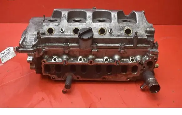 Toyota Avensis Verso Engine head 112010R211