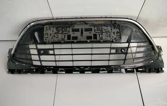 Front bumper lower grill